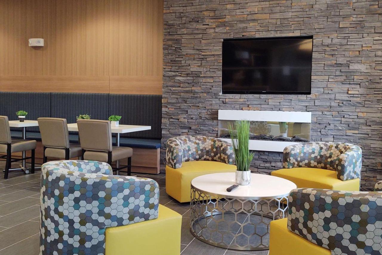 Microtel Inn & Suites By Wyndham Liberty Ne Kansas City Area Экстерьер фото