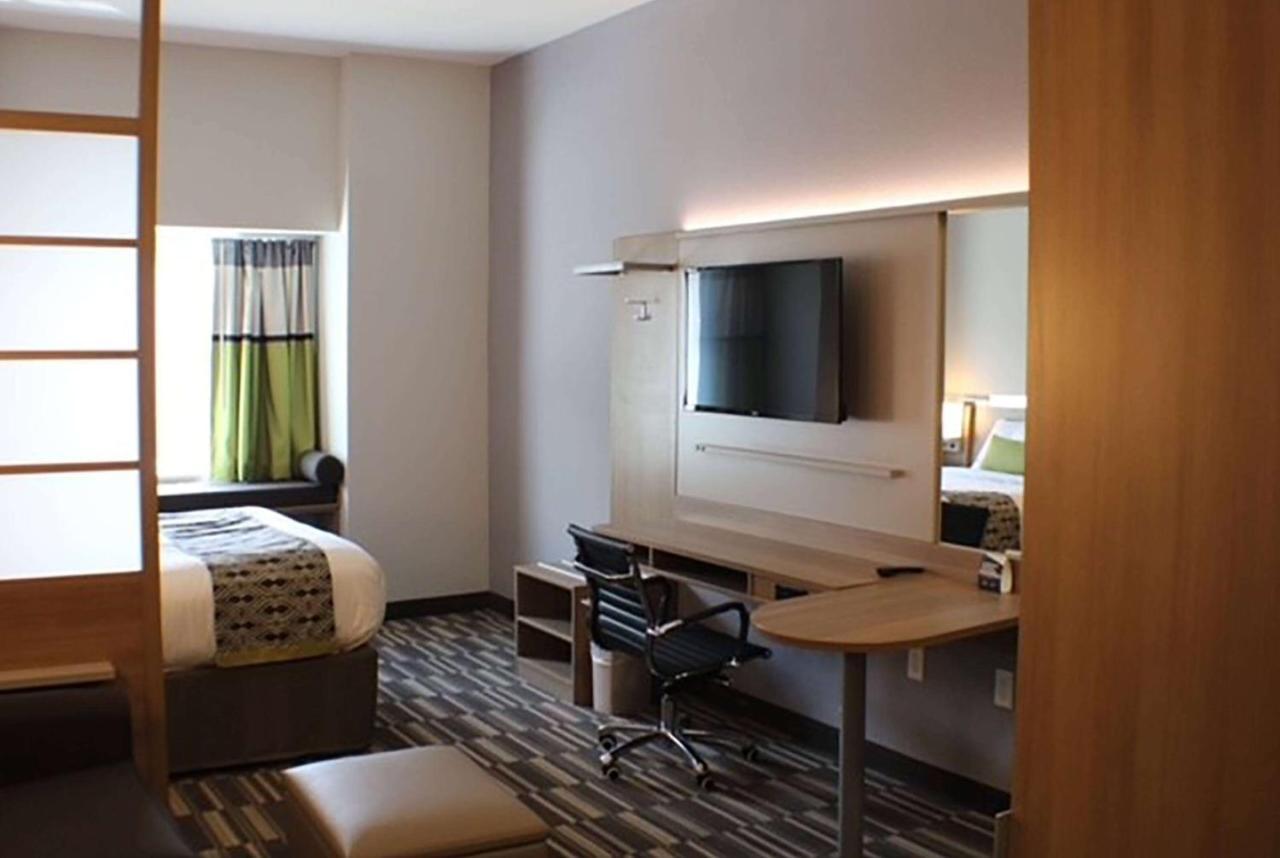 Microtel Inn & Suites By Wyndham Liberty Ne Kansas City Area Экстерьер фото