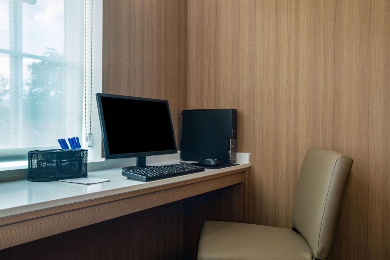 Microtel Inn & Suites By Wyndham Liberty Ne Kansas City Area Экстерьер фото